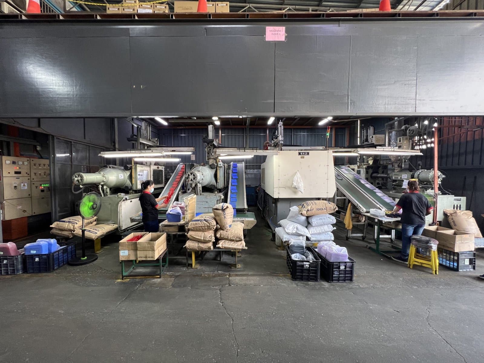 Plastic injection molding production floor at B-Pen Plastic Malaysia